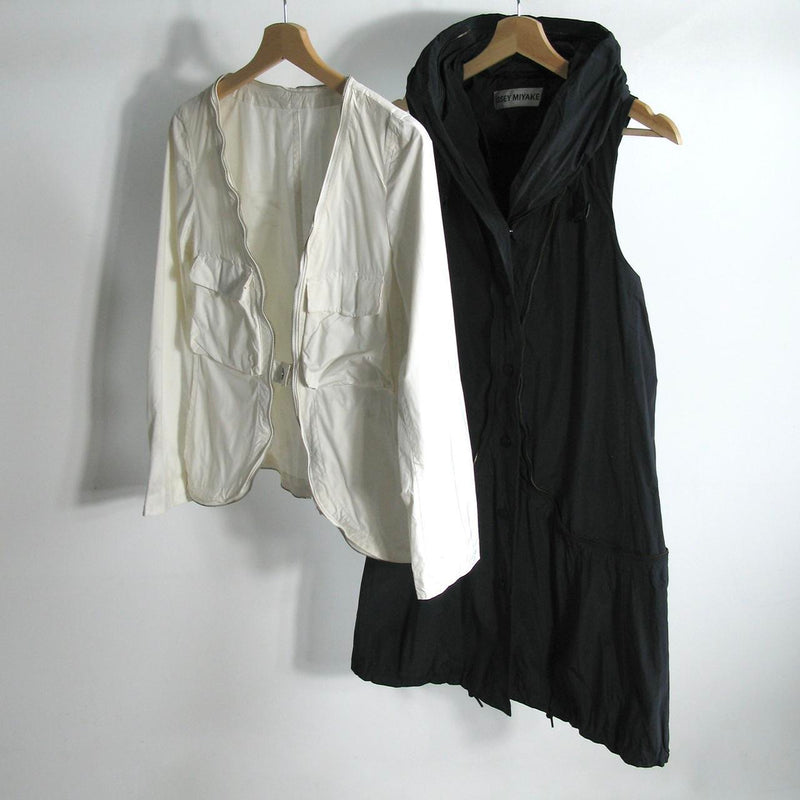 s/s2011 Issey Miyake 2 in 1 zip jacket