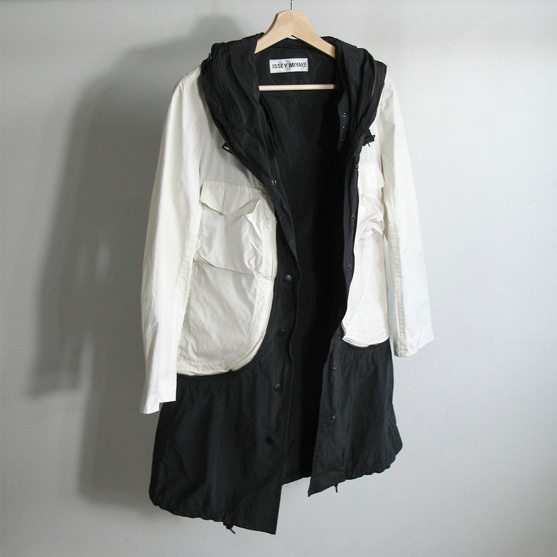 s/s2011 Issey Miyake 2 in 1 zip jacket
